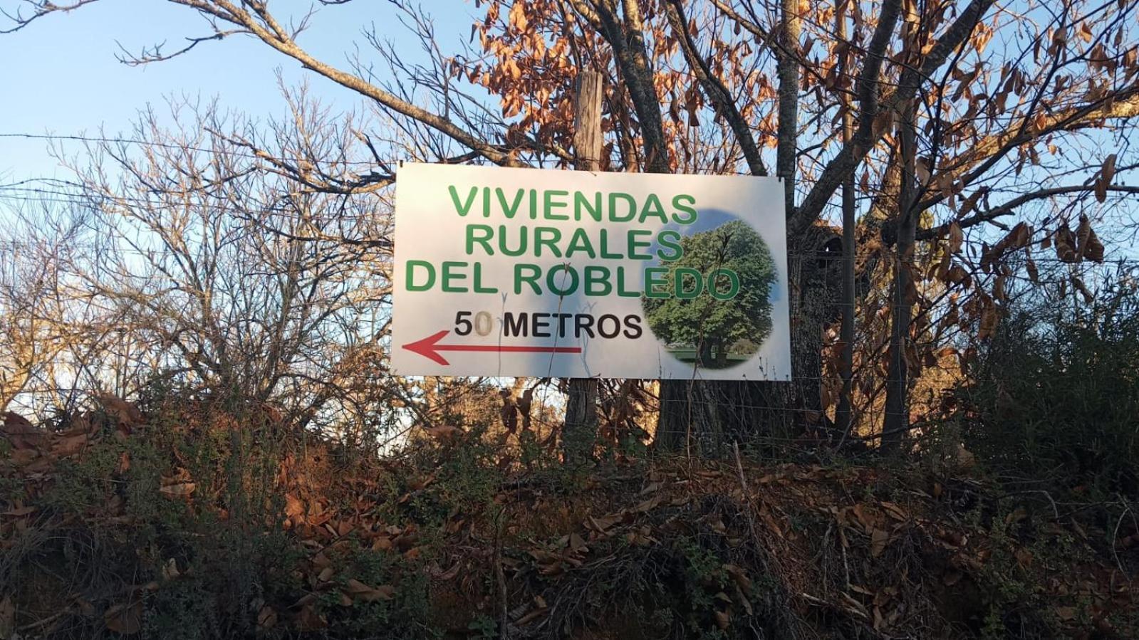 Viviendas Rurales Del Robledo Castano de Robledo Exterior photo
